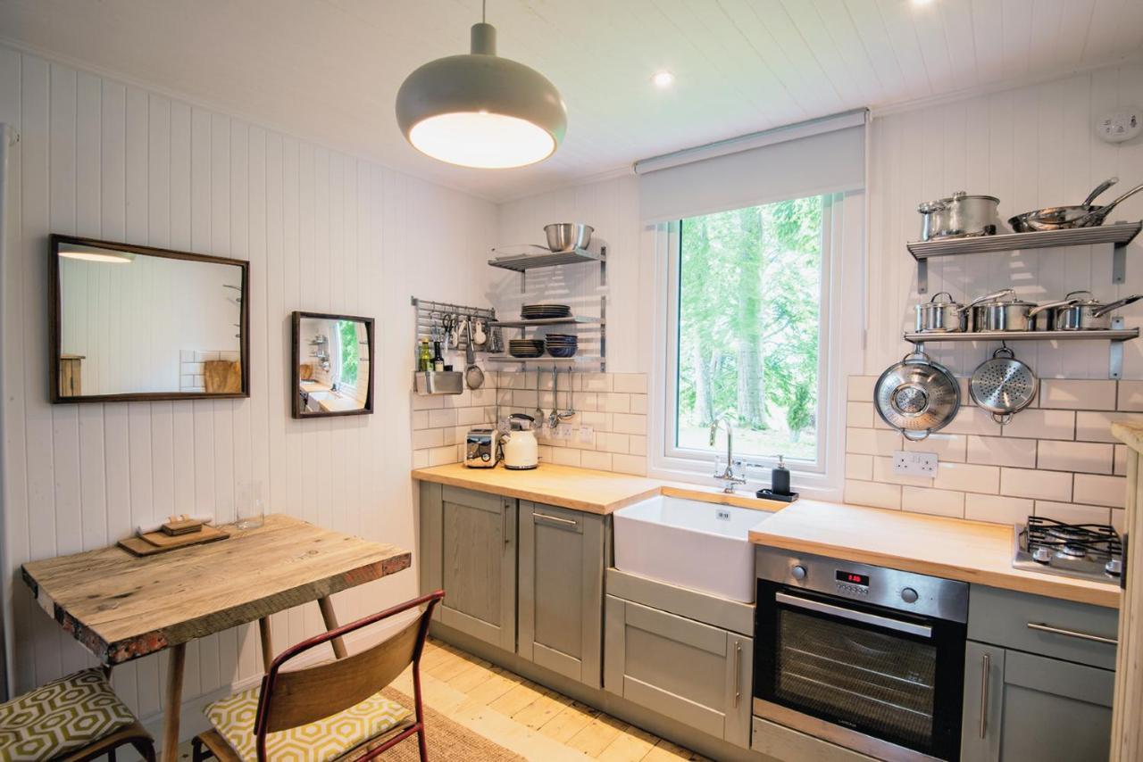 Tin Cabin In Peaceful Angus Glen Glenogil Екстер'єр фото