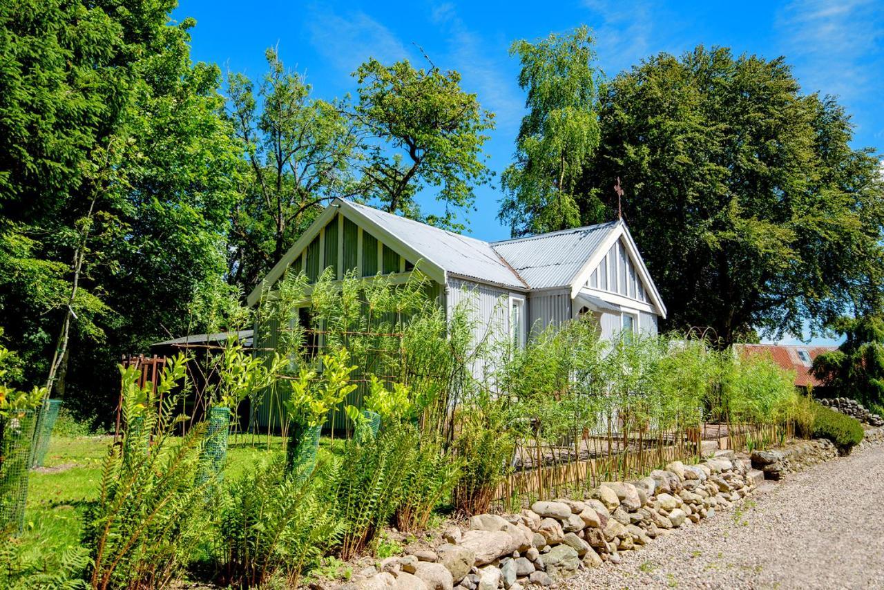 Tin Cabin In Peaceful Angus Glen Glenogil Екстер'єр фото